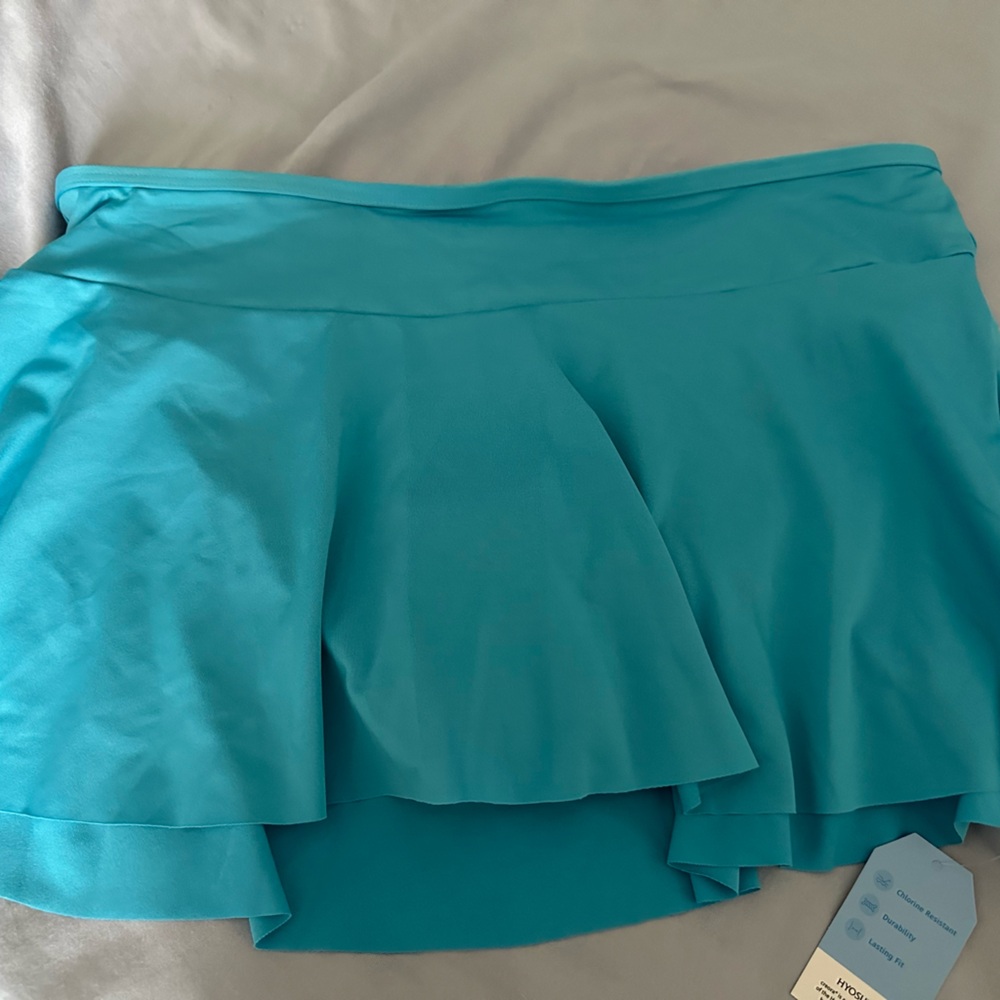 NWT Girls size XL swim skirt with panty.
